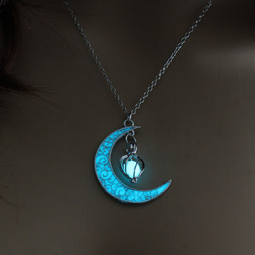 Glowing Pendant Necklace | Silver-Plated Chain with Luminescent Crystal for Women